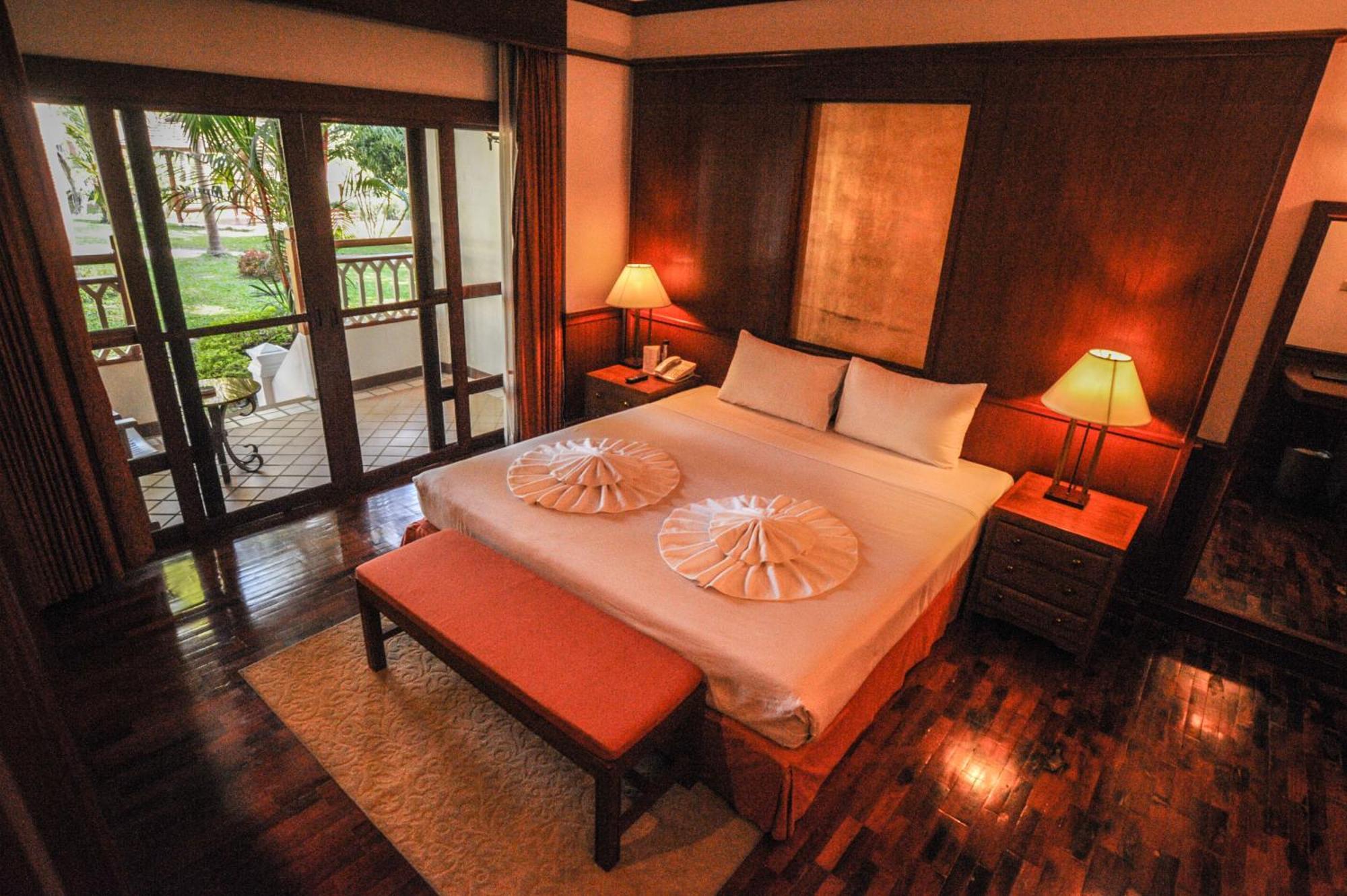 Suan Bua Hotel & Resort Ban Pong  Exterior foto