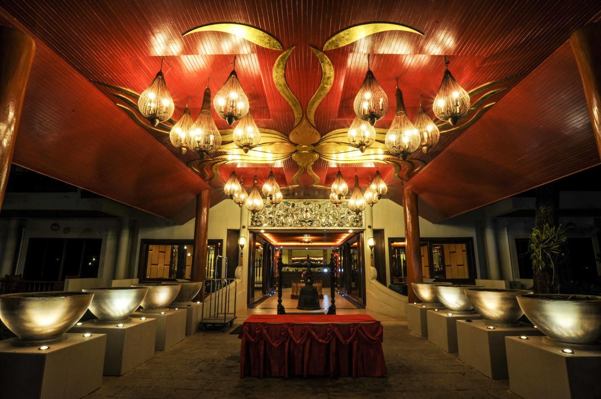 Suan Bua Hotel & Resort Ban Pong  Exterior foto