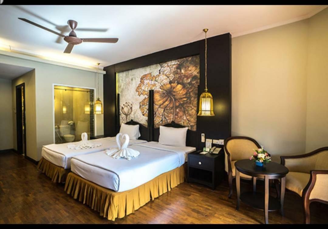 Suan Bua Hotel & Resort Ban Pong  Exterior foto
